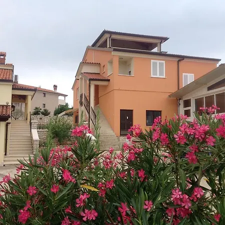 Casa Barbaro Apartment Rovinjsko Selo